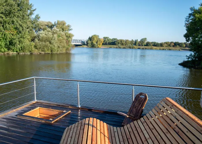 Tiny Hausboot Schwarzwald Maidle Mit Dachterrasse Und Kamin *