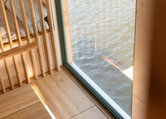 Bateau-hôtel Tiny Hausboot Schwarzwald Maidle Mit Dachterrasse Und Kamin